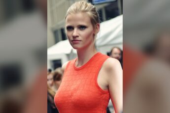 Lara Stone